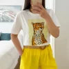 Camiseta blanca manga corta Guepardo Collar AMARILLO (V07)