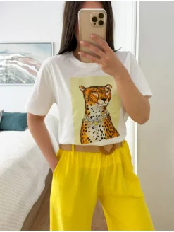 Camiseta blanca manga corta Guepardo Collar AMARILLO (V07)