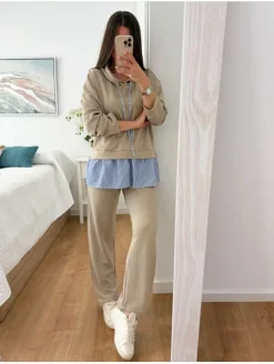 Conjunto BEIGE sudadera capucha bajo camisa rayitas Cassandra(37)