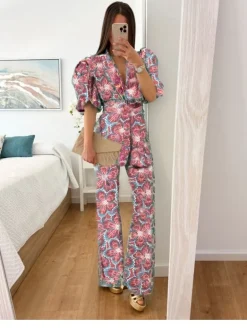 Conjunto traje chaqueta y pantalón Leyre tonos rosa y azules(D18)