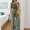 Pantalón fluido VERDE KAKI hojas con cinturón rafia (V36)