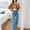 Pantalón vaquero bolsillos delanteros botón dorado V085 (A37)