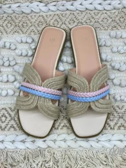 Sandalia Beige cuerda trenzada en rosa y azul (INZ)